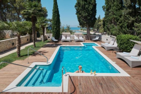 Luxury Beachfront Villa Supetar Palace - Pool,Brač